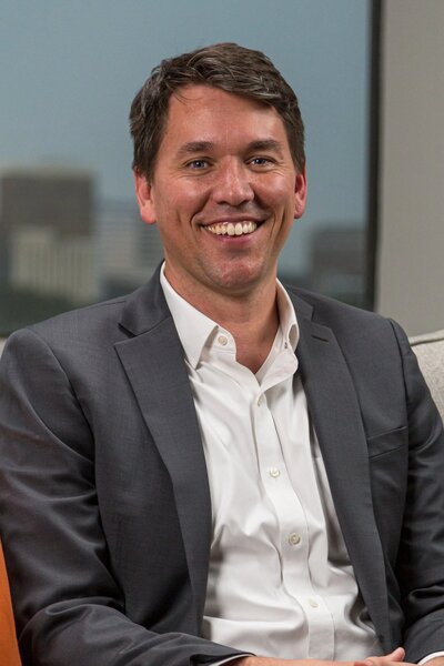 Vance Crowe